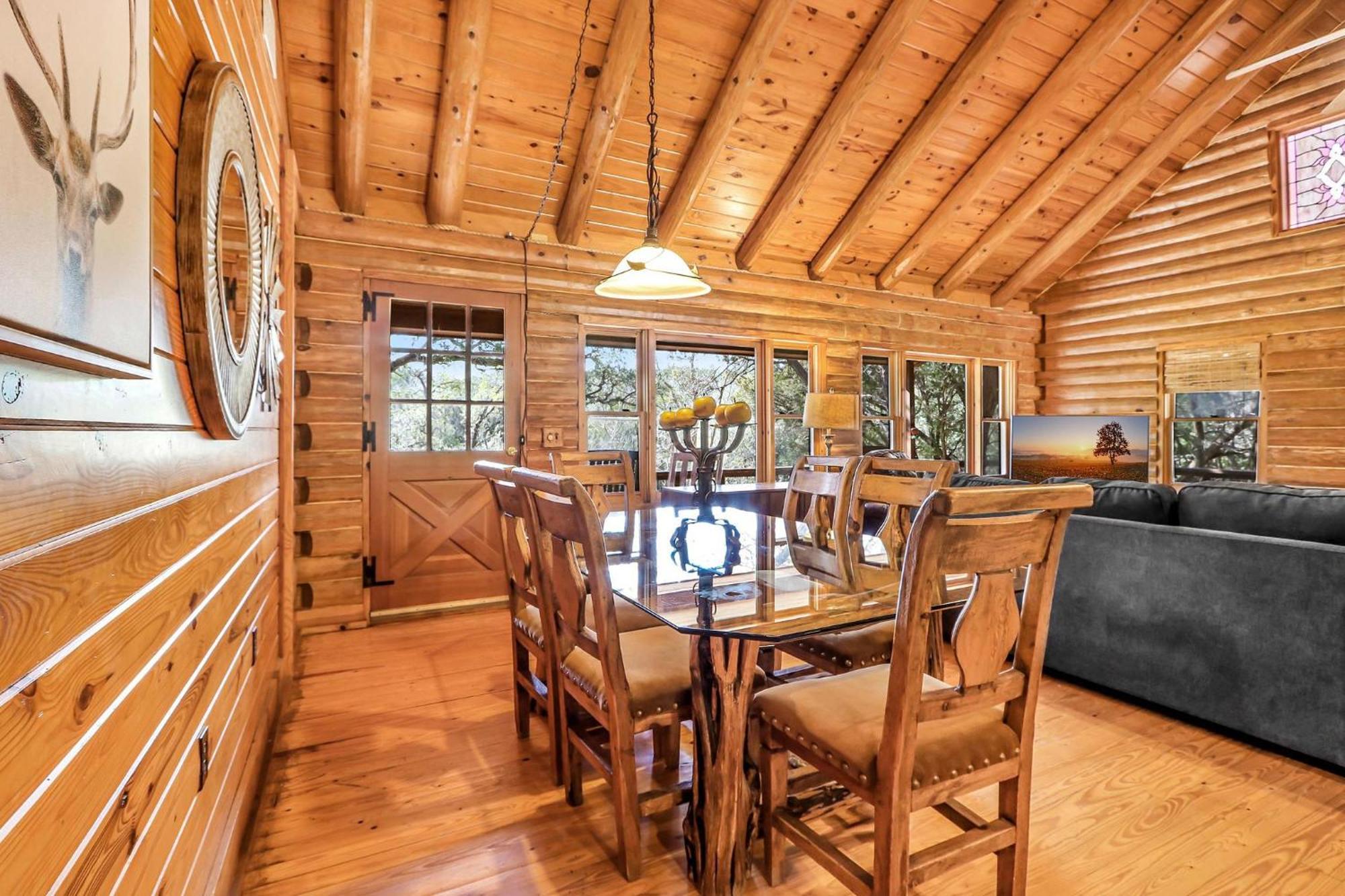 Falls Log Home Wimberley Ngoại thất bức ảnh