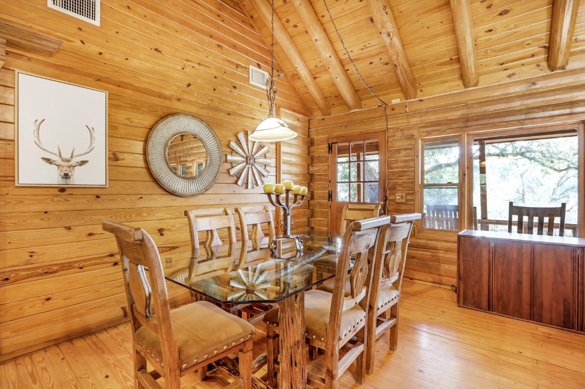 Falls Log Home Wimberley Ngoại thất bức ảnh